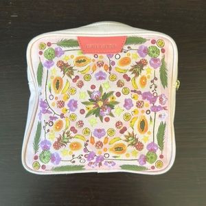 Estée Lauder skincare/makeup pouch bundle